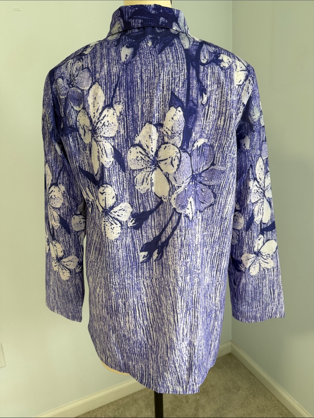 Women’s Purple Floral Button-Down shirt SZM - Picture 2 of 15